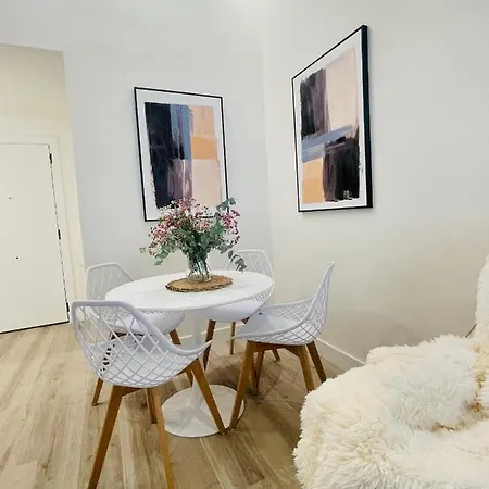 Gonzalez Del Valle *